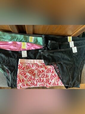 Auden Women's Black Lace & Multicolor Bikini Panty Set (Pink, Mint, Red)
